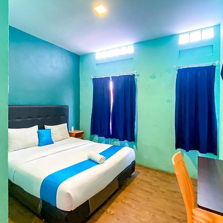 Hotel Reddoorz At Sentosa Jaya Helvetia Medan Esterno foto