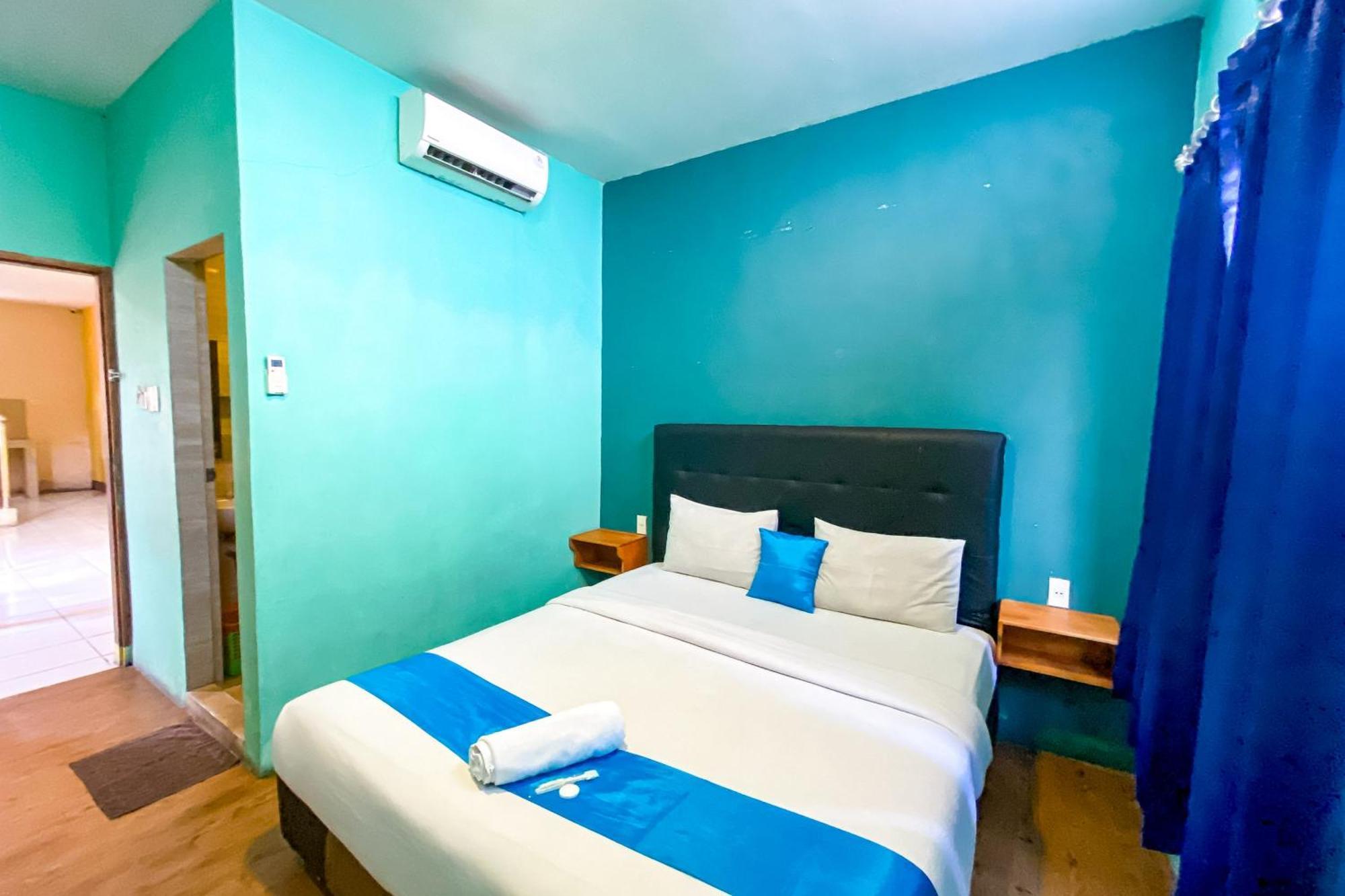 Hotel Reddoorz At Sentosa Jaya Helvetia Medan Esterno foto