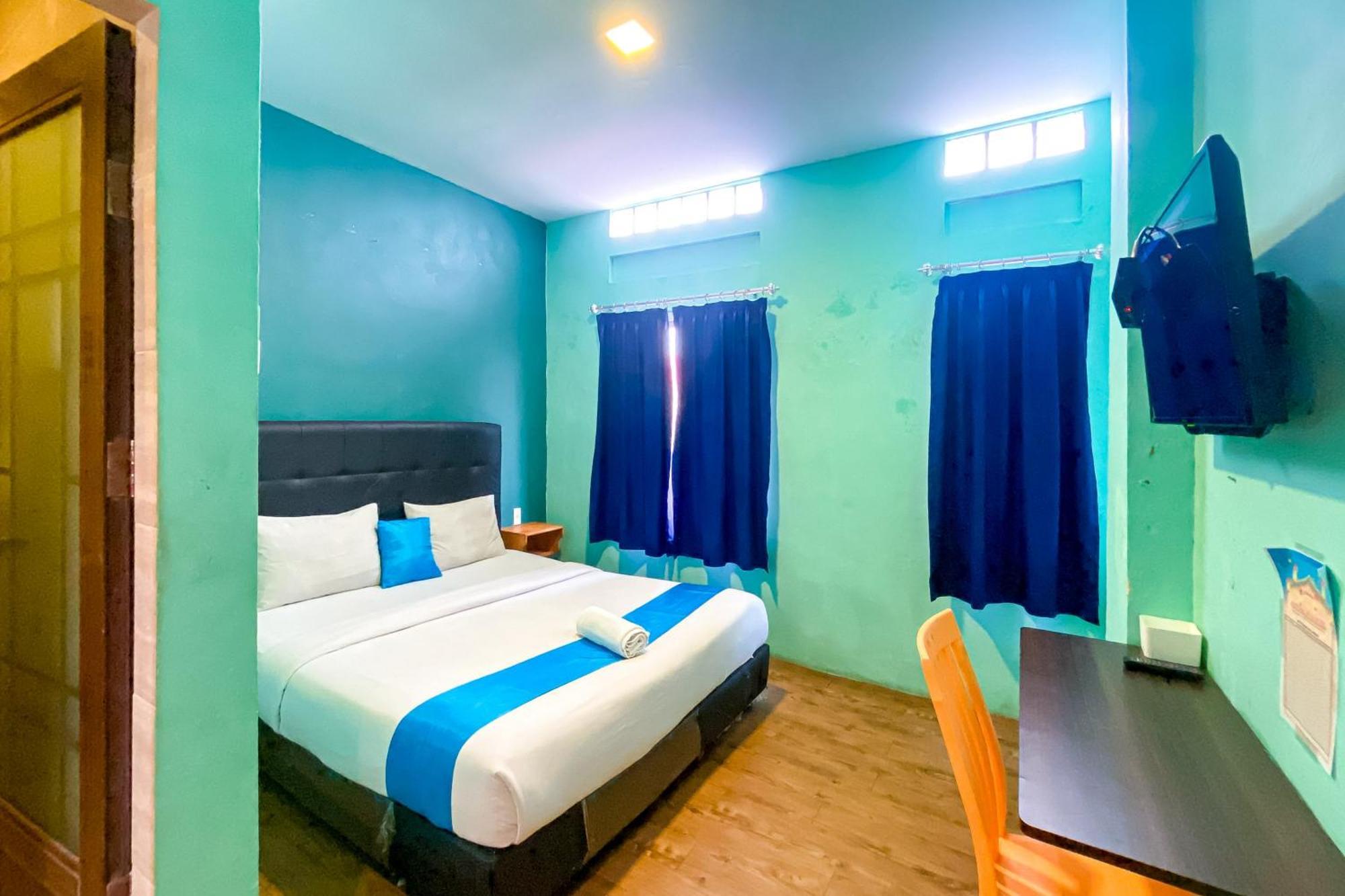Hotel Reddoorz At Sentosa Jaya Helvetia Medan Esterno foto
