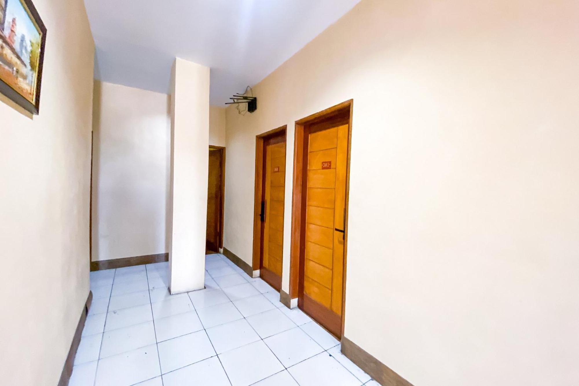 Hotel Reddoorz At Sentosa Jaya Helvetia Medan Esterno foto