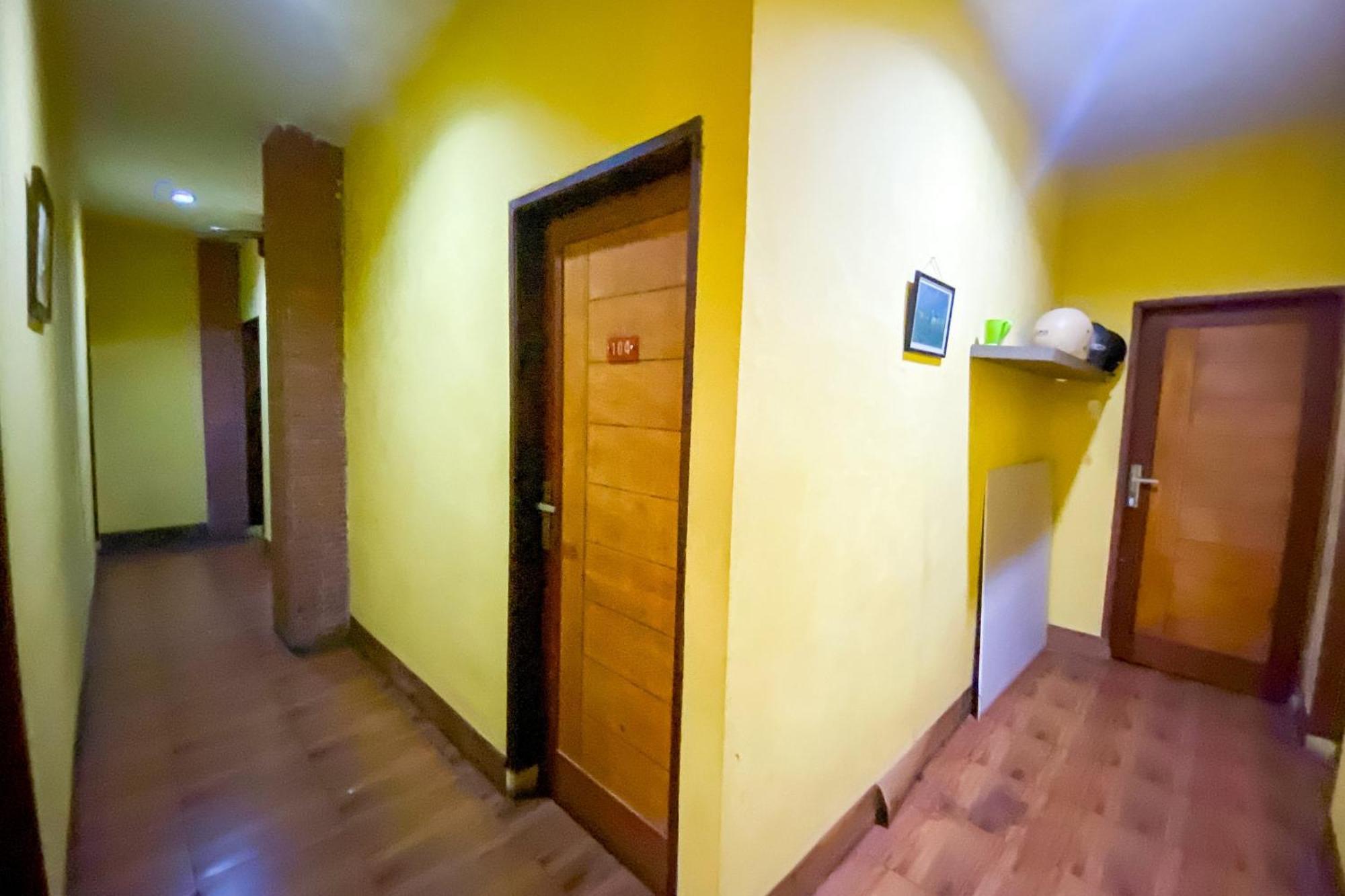 Hotel Reddoorz At Sentosa Jaya Helvetia Medan Esterno foto